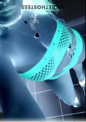 28 year old Escort in Columbia SC Call me now! Don't text. Come see me tonight