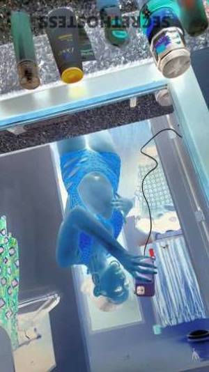 19 year old Escort in Bakersfield CA Unleash Your Desires Playful and Naughty Carmel Charm Awaits