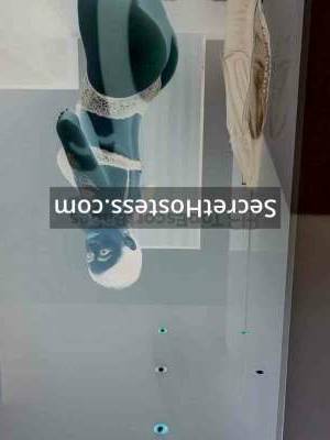 20 year old Moldovan Escort in Sankt Pölten selena, Independent