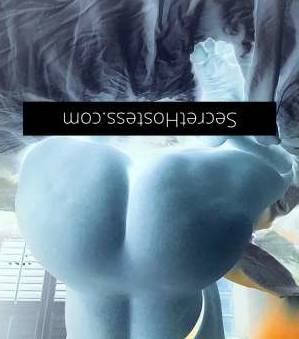 The MILF Next Door VIP Escort Roxanne in Brisbane
