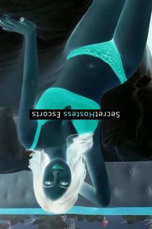 28 year old Escort in Jeddah Velvet Vixen Singapore Sizzling Babe for Passionate Nights