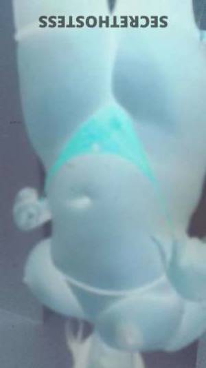 28 year old Escort in Fresno CA Two gorgeous girls, one exotic experience