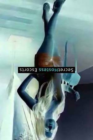 25 year old Indian Escort in Mumbai Experience Delightful company with Karishma