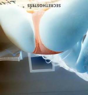 25 year old Escort in Omaha NE Sweet Nivea Fun-Fueled Omaha Escort for You