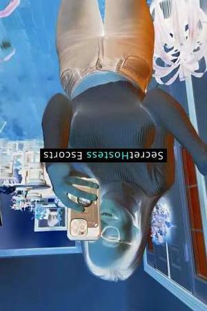 38 year old Escort in San Diego CA Nora Blonde, blue-eyed Californian visiting for mature 