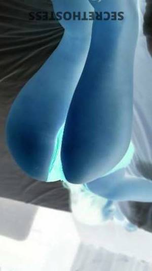 Red 25Yrs Old Escort Nashville TN Image - 3