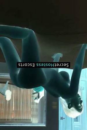 26 year old Vietnamese Escort in Mahboula Vietnamese Babe Rubi Unforgettable Erotic Adventures in 