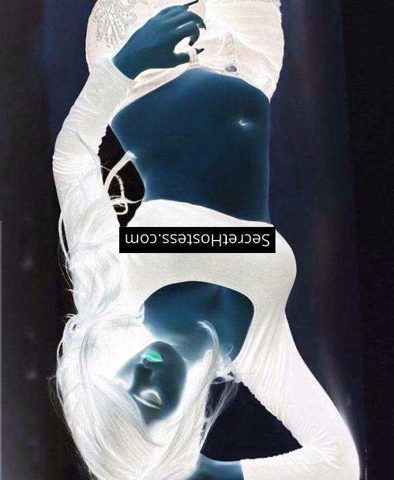 Riya Kapoor 28Yrs Old Escort 56KG 165CM Tall Mumbai Image - 2