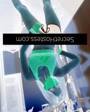22 year old Japanese Escort in Sutherland Unwind and Indulge Susan's Sensual Adventure Awaits