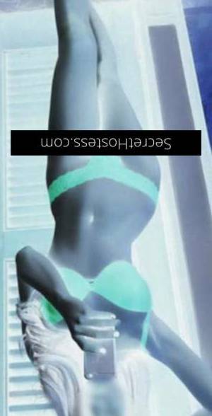 23 year old Escort in Mooloolaba Sunshine Coast Cheeky Fun with Real Deal Paulina Busty Beauty for Your 