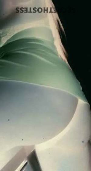 25 year old Escort in Visalia CA "Unleash passions with Naughty Kekey, your dream hottie