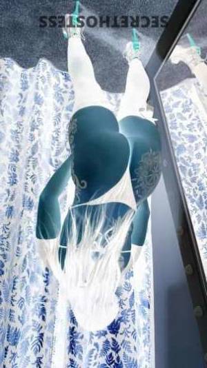 31 year old Cuban Escort in Carlsbad NM Lilith & Angelica Naughty Girls For Ultimate Pleasure