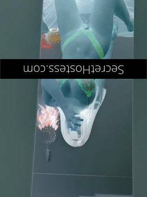 24 year old Escort in Ipswich Brisbane Curvy Cutie For Unforgettable Fun