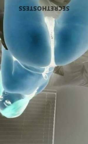 26 year old Escort in Fresno CA Select Quality