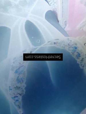 27 year old Australian Escort in Perth Curvy Aussie Brunette for Your Delight