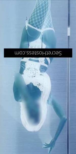 35 year old Escort in Preston Melbourne Dirty Blond with big Bum & TIGHT pussy