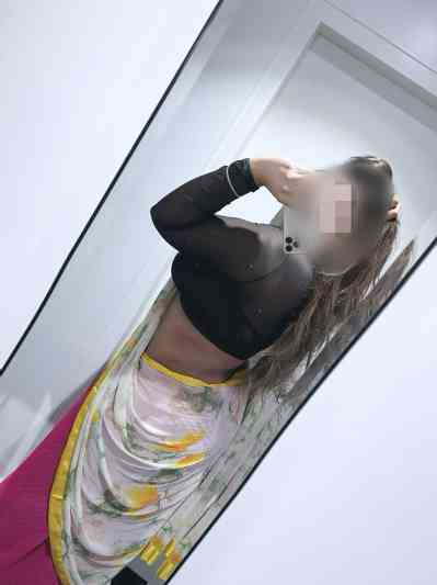 26 year old Indian Escort in Parramatta Parramatta NSW INDIAN Zena Absolutely Gorgeous Curvy 26 yo at Parramatta