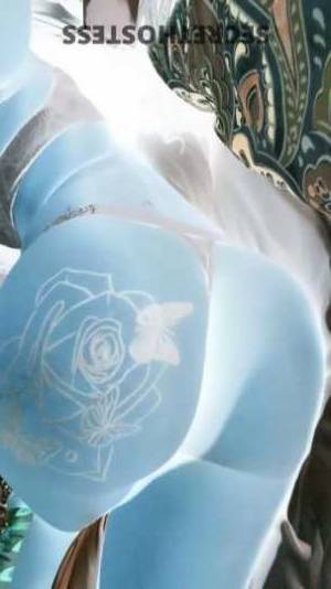 23 year old Escort in Madison WI "Unleash Your Wildest Dreams with Flirty Ashley - 100% 