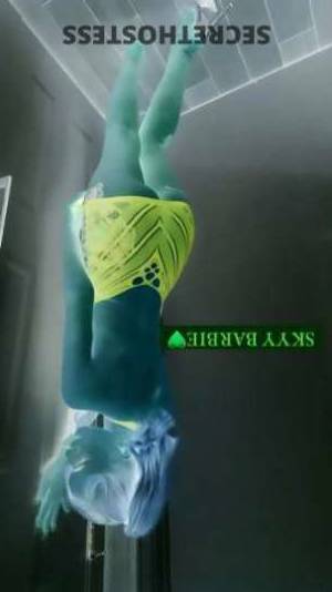 19 year old Escort in Des Moines IA Skyy Barbie Your Sexy, Blonde stress relief