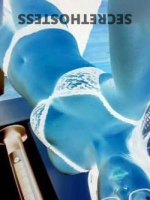 23 year old Indian Escort in Adelaide Indulge in Sensual Pleasure Petite, Naughty Indian student 