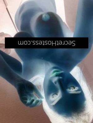 25 year old Escort in Calamvale Brisbane CUM Enjoy Brisbane's Horny Harlot