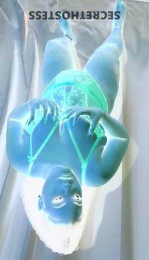 35 year old Caribbean Escort in Raleigh-Durham NC "Indulge in Pleasure Jazzij's Erotic Adventures