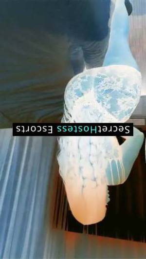 24 year old Dominican Escort in Chicago IL Eligible Lady Offers Sensual Companionship