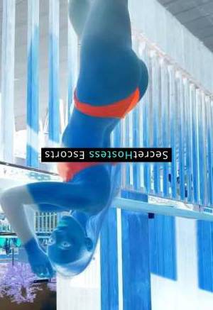 23 year old Russian Escort in Milan Hot Russian Molli Enchanting Blue Eyes, Unforgettable Fun