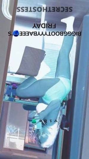 30 year old Escort in West Palm Beach FL Big Booty Beauty Seeks Fun