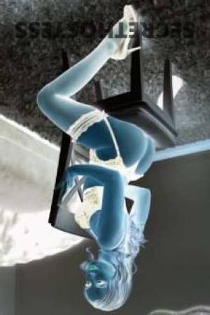 Blonde Aussie Escort Touring Geraldton in Geraldton