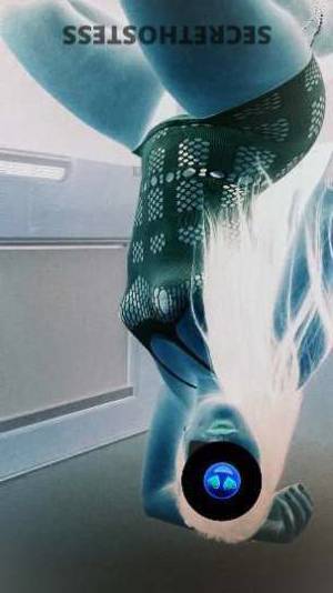 32 year old Latino Escort in San Mateo CA Hot Latina in the area, come enjoy my time
