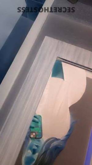 25 year old French Escort in Wenatchee WA New Pics! Amazing Reviews