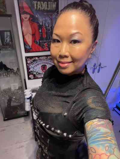 40 year old Asian Escort in Houston TX Unleash Your Naughty Side with Domina Clara The Flirty 