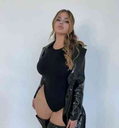 26 year old Escort in Independent BDSM profile in: Burlington I am available for session 👸🦶🏻💄text me on 