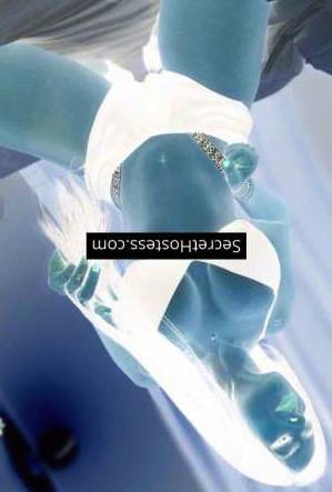 25 year old Latin Escort in Zagreb Escort Luna Agency Escort