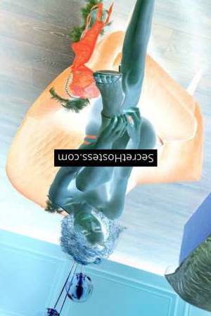 Hot Escort in Manama