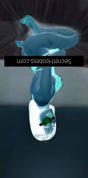 20 year old Escort in Chermside Brisbane Sensual Singapore Cutie CiCi