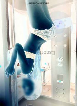 23 year old European Escort in Moscow Stunning Yulia