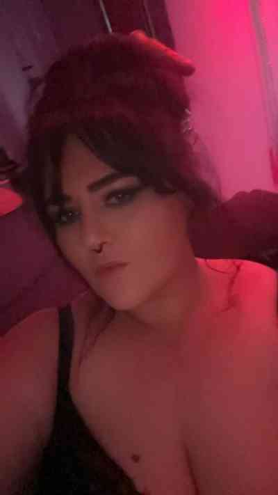 41 year old Caucasian (white) Escort in Southampton Naughty Raven
