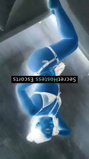 22 year old Colombian Escort in Durres Linda's Allure Curvy Colombian for Fantastic Fun