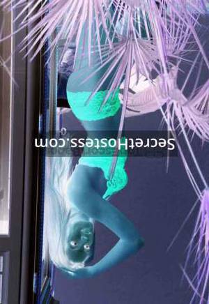 24 year old Czech Escort in Kuwait City Independent Melanie