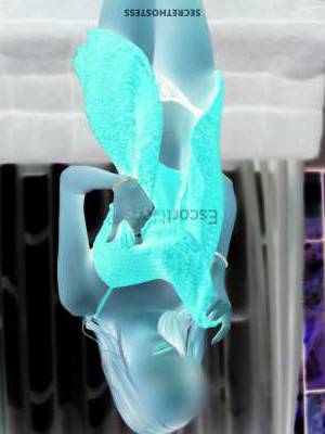 19 year old Latino Escort in Medellin 5 Words "Juliana Marin - Agency Beauty