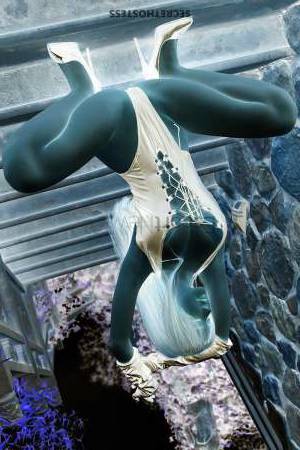 21 year old Escort in Tokyo Agency Model Ahmya