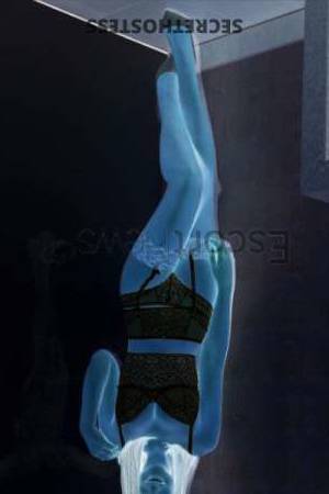 22 year old European Escort in Düsseldorf Geraldine Agency Beauty