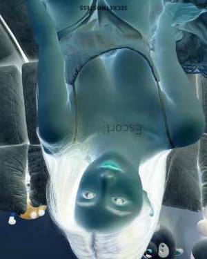 23 year old Asian Escort in Kuala Lumpur Emily Gorgeous Agency Model