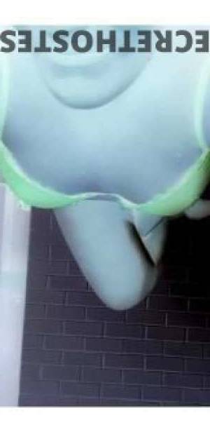 40 year old Escort in Alfredtown Wagga Wagga Horny MILF back in Wagga