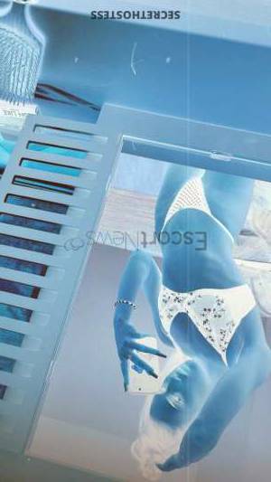 Eva 19Yrs Old Escort 49KG 166CM Tall Berlin Image - 2