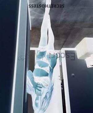25 year old European Escort in Baku Selena Your Private Model