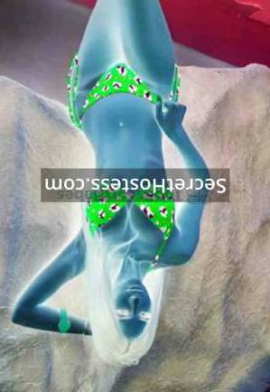 21 year old Ukrainian Escort in Cairo Viola, Independent Escort