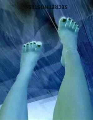 22 year old French Escort in Fresno CA NOW incall outcall
